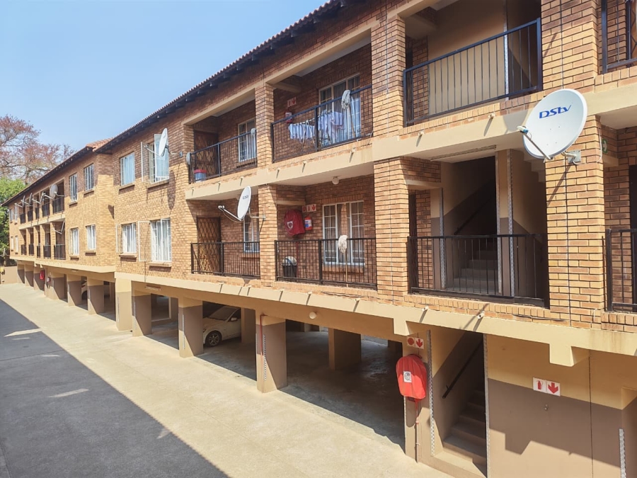2 Bedroom Property for Sale in Rustenburg Central North West